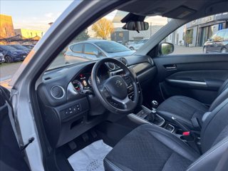 SUZUKI Vitara hybrid Top 2wd