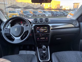 SUZUKI Vitara hybrid Top 2wd