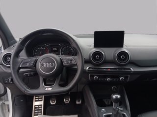 AUDI Q2 30 tfsi S line edition