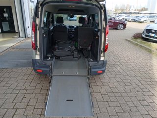 FORD Tourneo Connect 200 ecoboost Plus con Pedana Posteriore