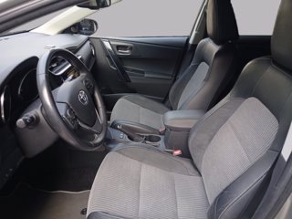 TOYOTA Auris Touring Sports Hybrid Lounge cvt