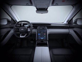 FORD Explorer-E Standard Range Style 170 CV