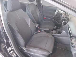 FORD Fiesta m-hybrid Titanium