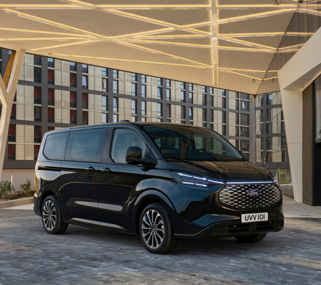 Nuovo Tourneo Custom