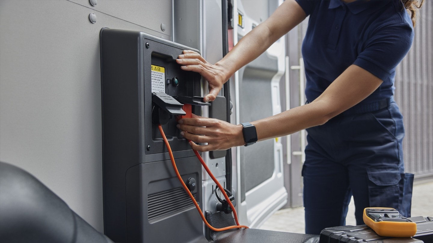 Ford Eu E Transit Shot 13 V363 Etransit Detail Propower Rear Load Box 1 16X9 2160X1215.Jpg.Renditions.Extra Large